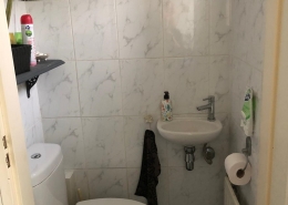 Toiletruimte Vinkeveen, foto van situatie voor renovatie